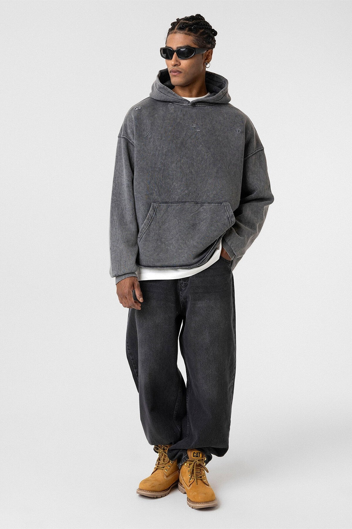 Yıkamalı Yırtık Detaylı Oversize Sweatshirt