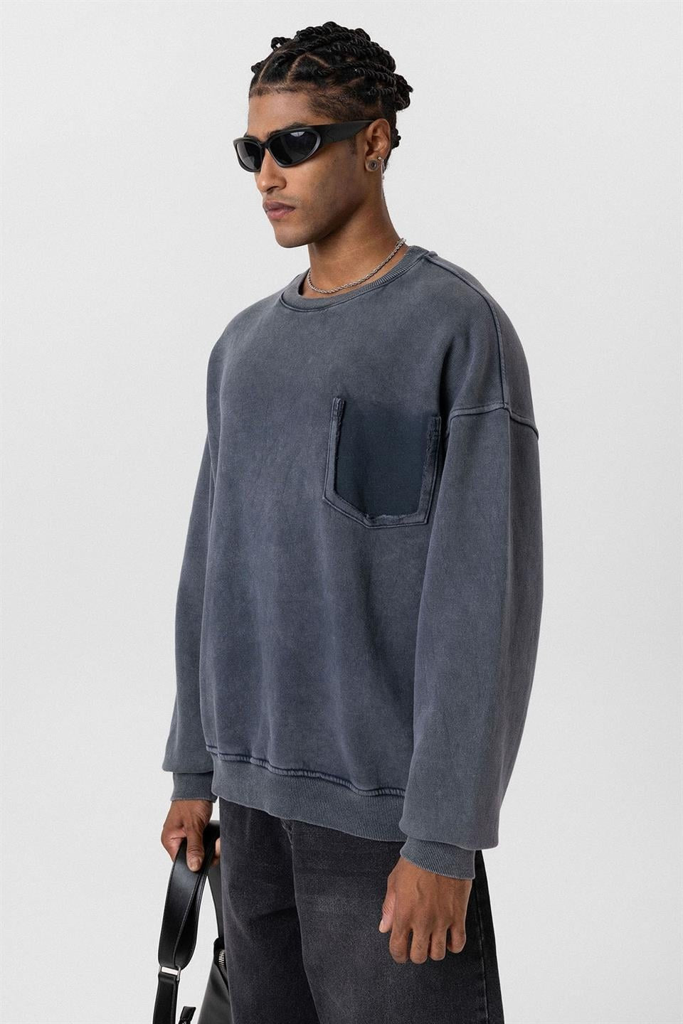 Yıkamalı Cep Detaylı Oversize Sweatshirt