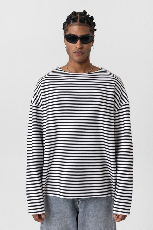 Yaka Detaylı Oversize Sweatshirt