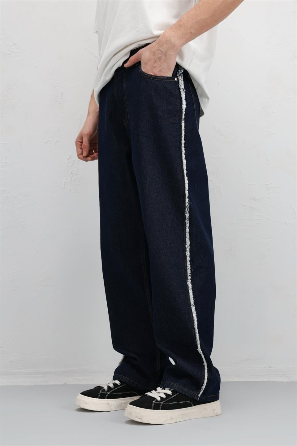 Yan Dikiş Detaylı Baggy Jean