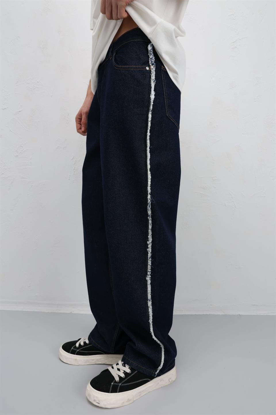 Yan Dikiş Detaylı Baggy Jean