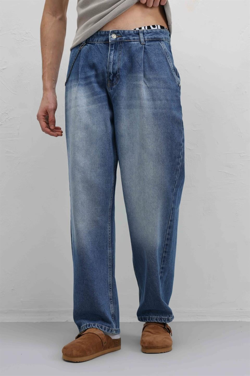 Pileli Zİncir Detaylı Baggy Jean