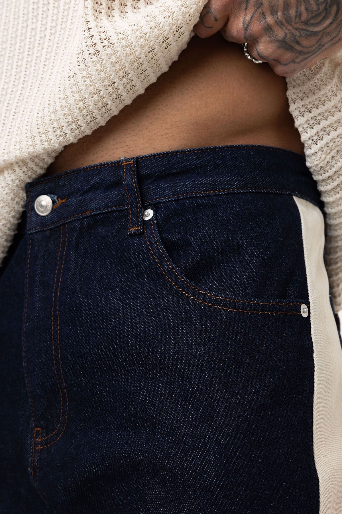 Yan Şeritli Baggy Fit Jean