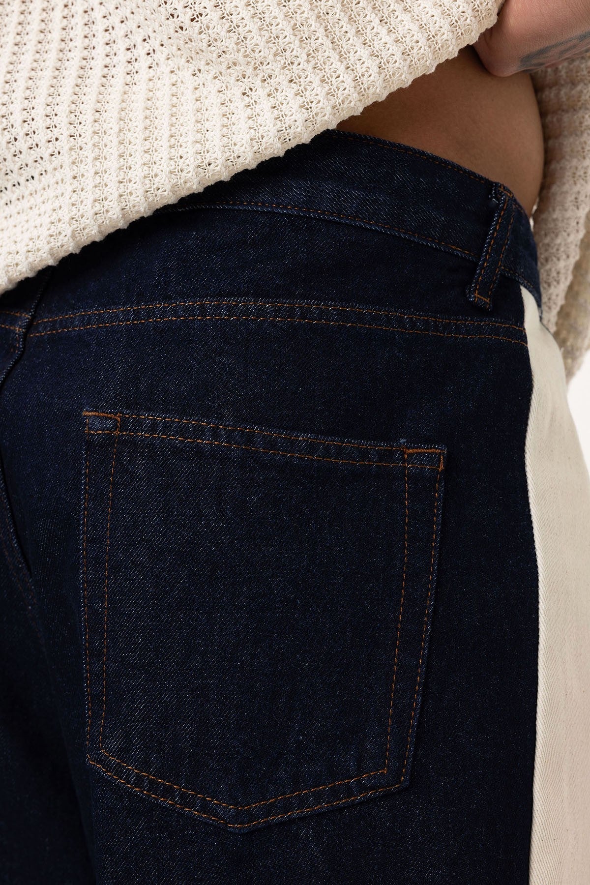 Yan Şeritli Baggy Fit Jean