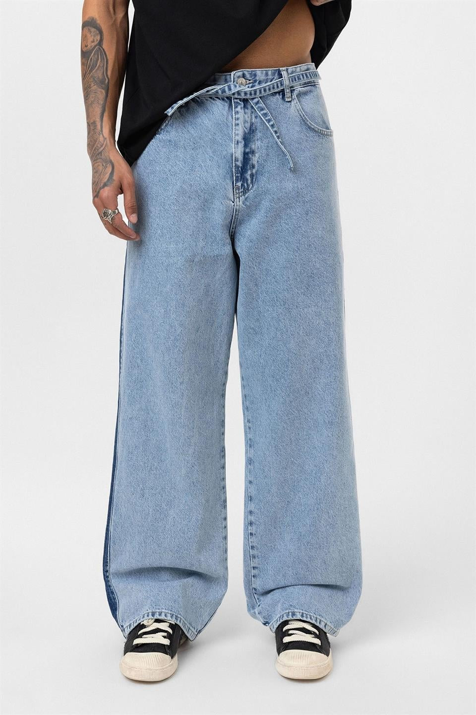 Kemer Detaylı Şeritli Baggy Jean