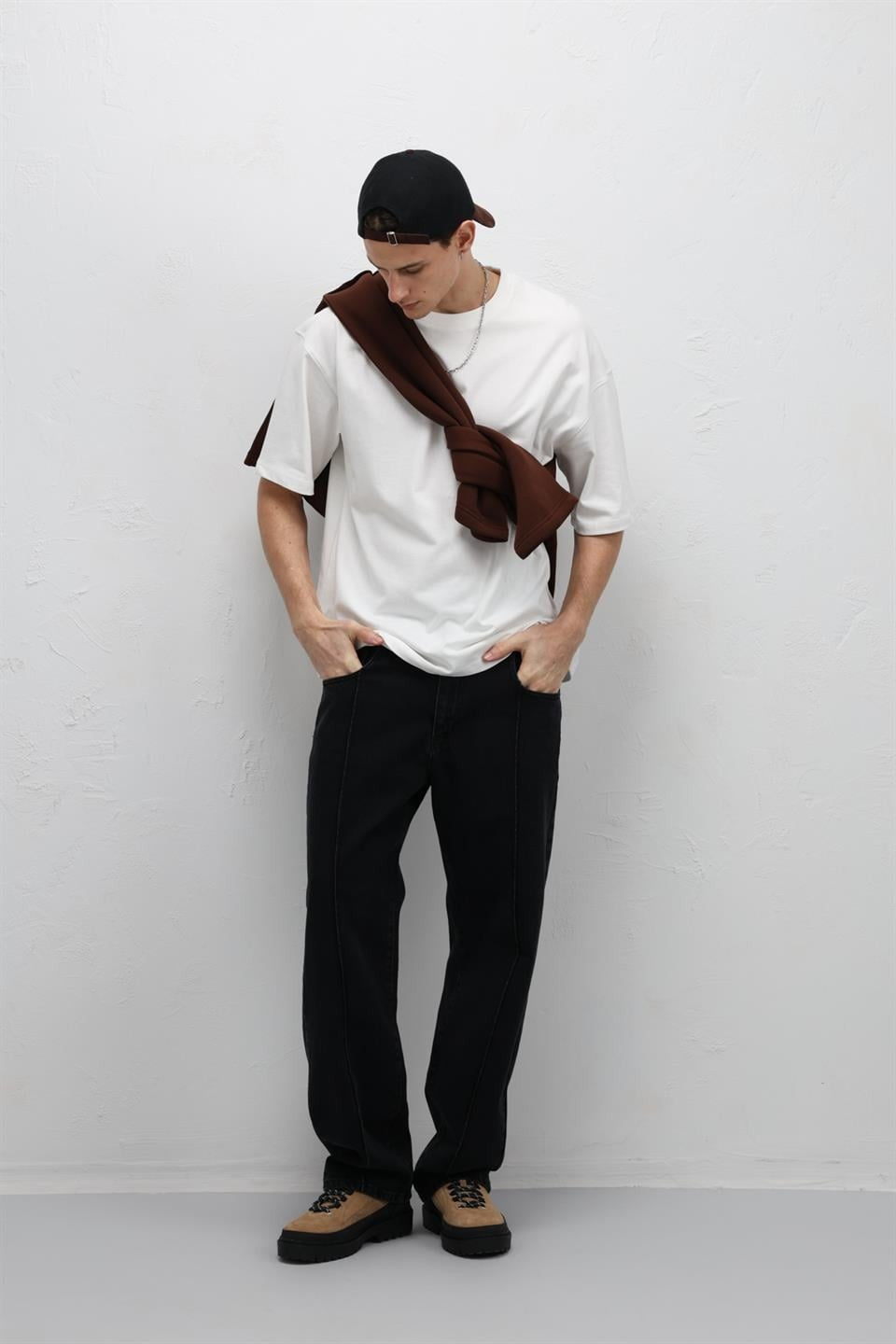 Dikiş Detaylı Relaxed Fit Jean