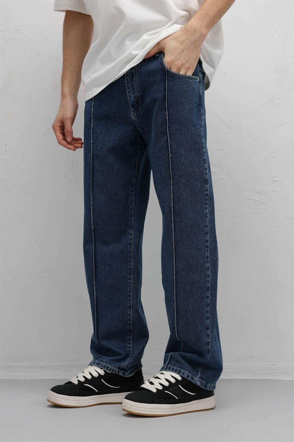 Dikiş Detaylı Relaxed Fit Jean