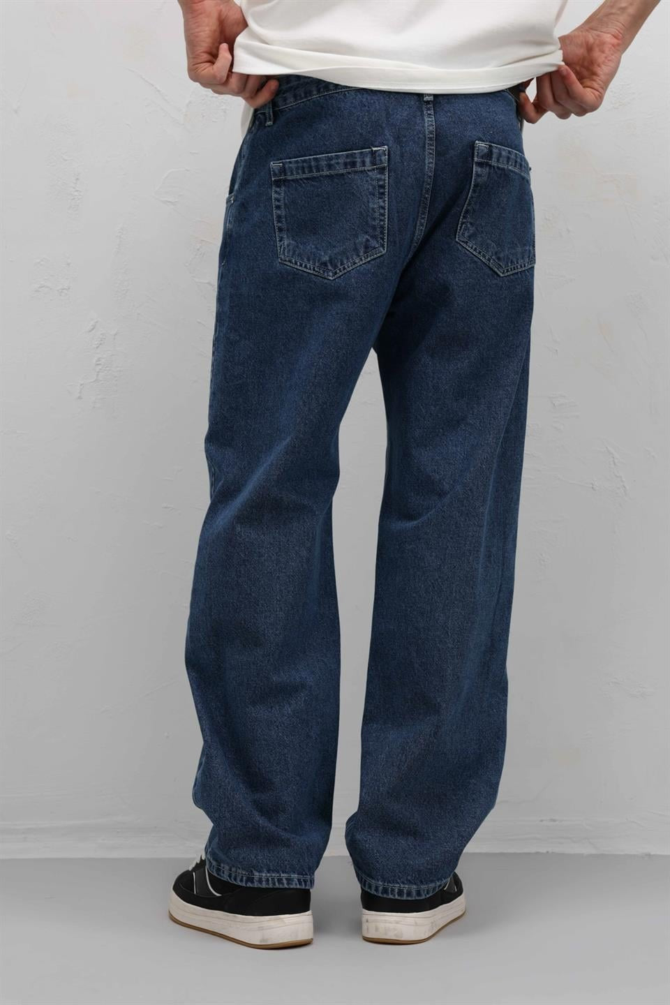 Dikiş Detaylı Relaxed Fit Jean