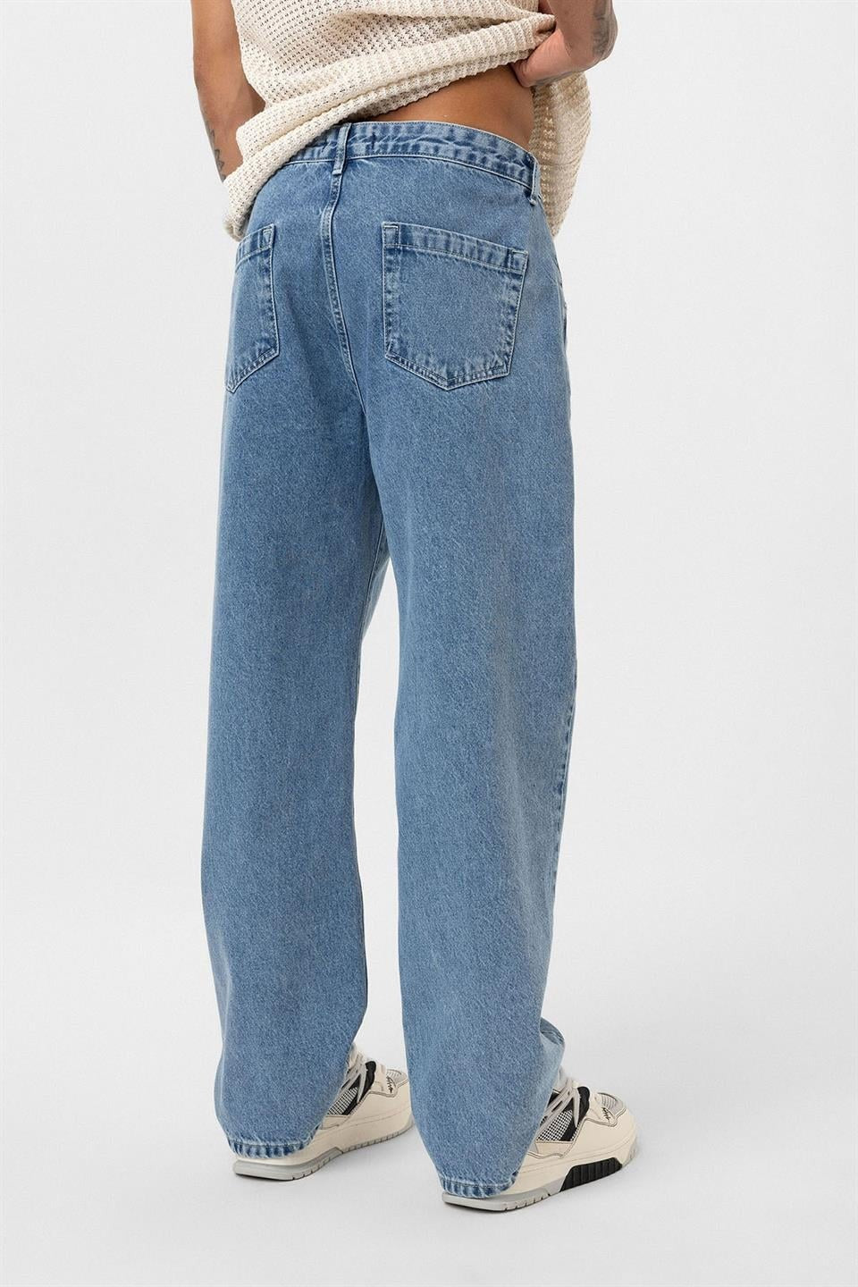 Dikiş Detaylı Relaxed Fit Jean