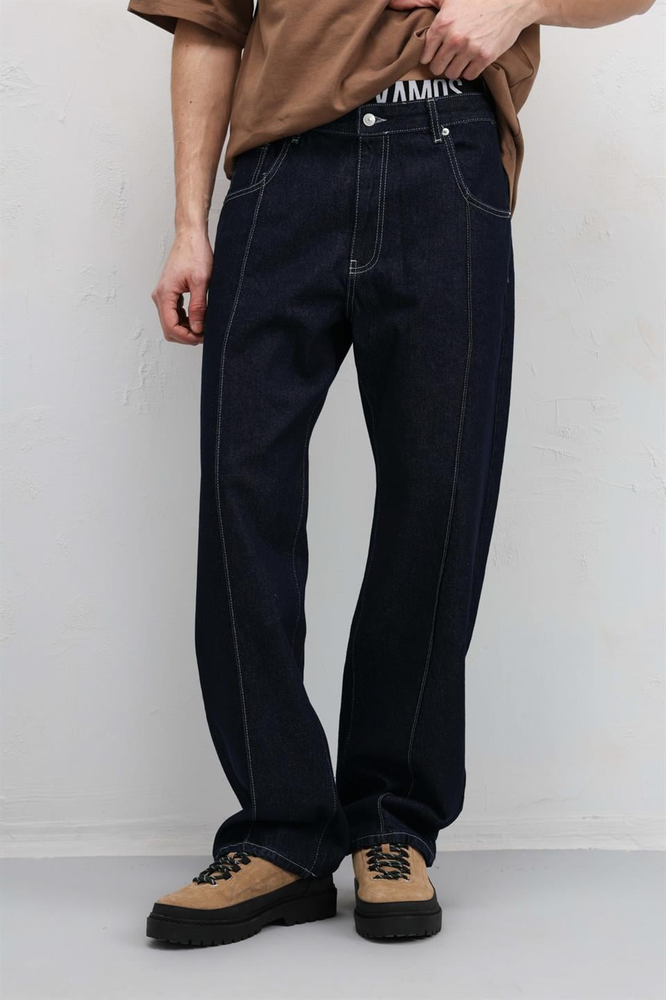 Dikiş Detaylı Relaxed Fit Jean