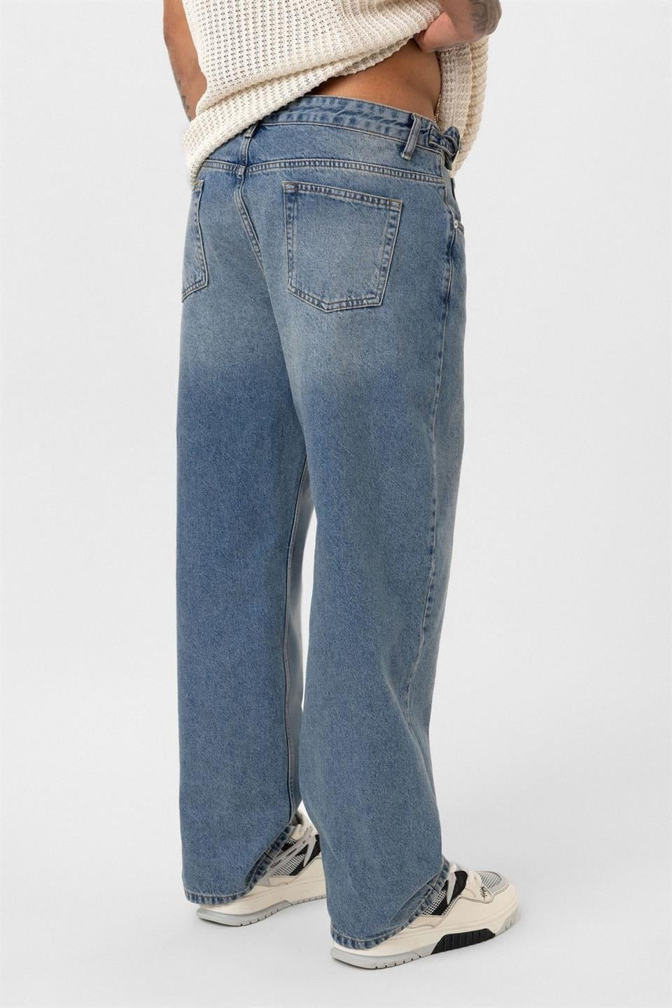 Relaxed Fit Jean