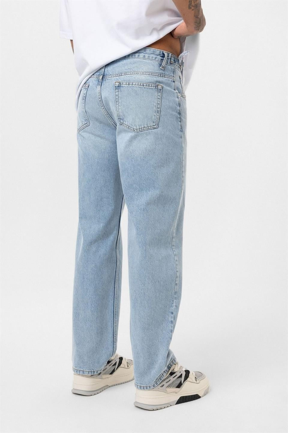 Relaxed Fit Jean