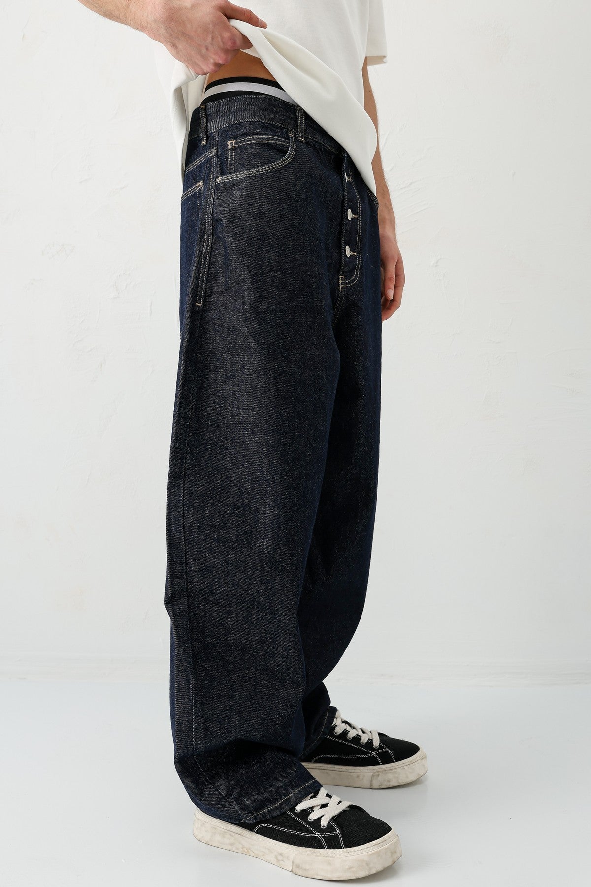 Barrel Fit Jeans