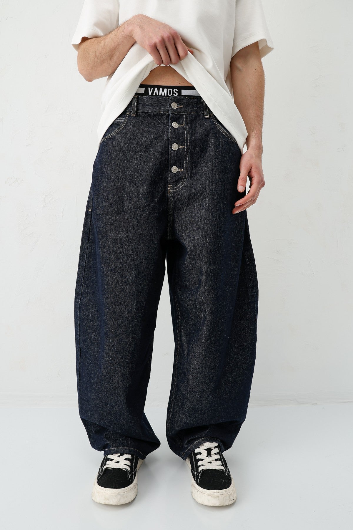 Barrel Fit Jeans