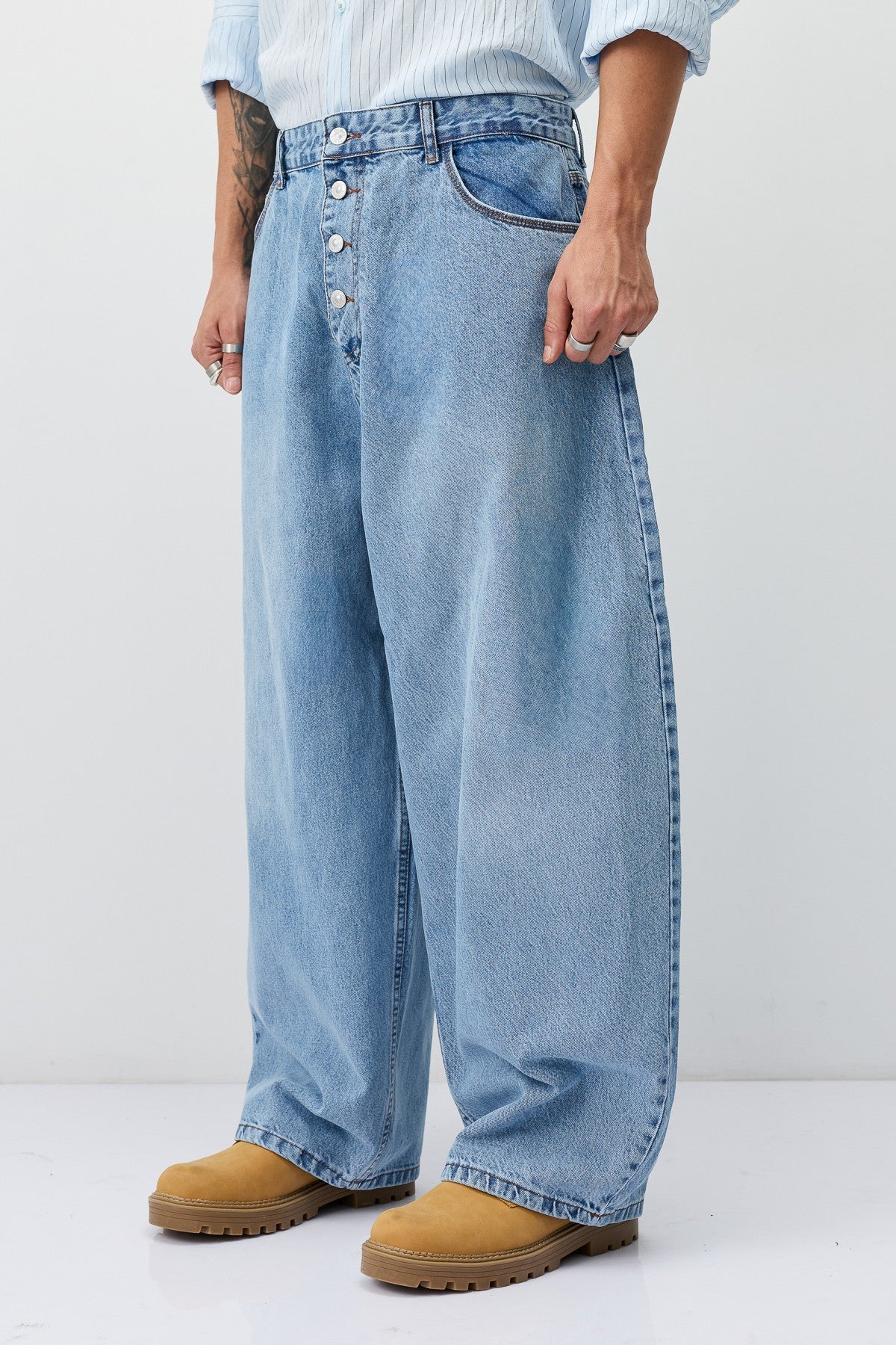 Barrel Fit Jeans