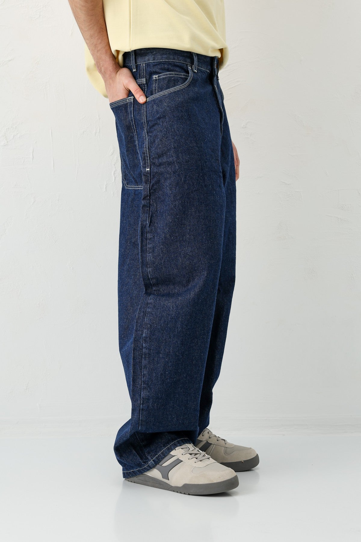 Barrel Fit Jeans