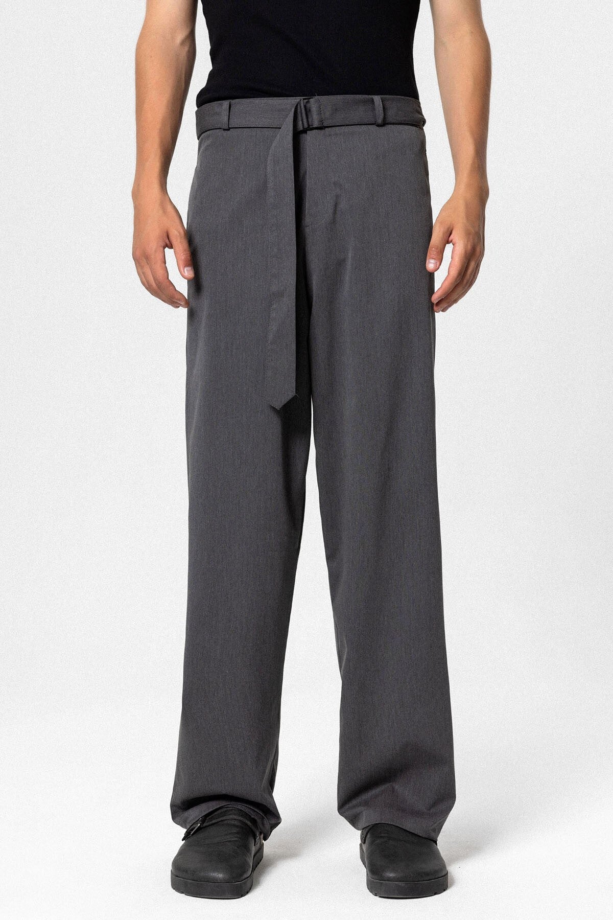Kemerli Baggy Kumaş Pantolon