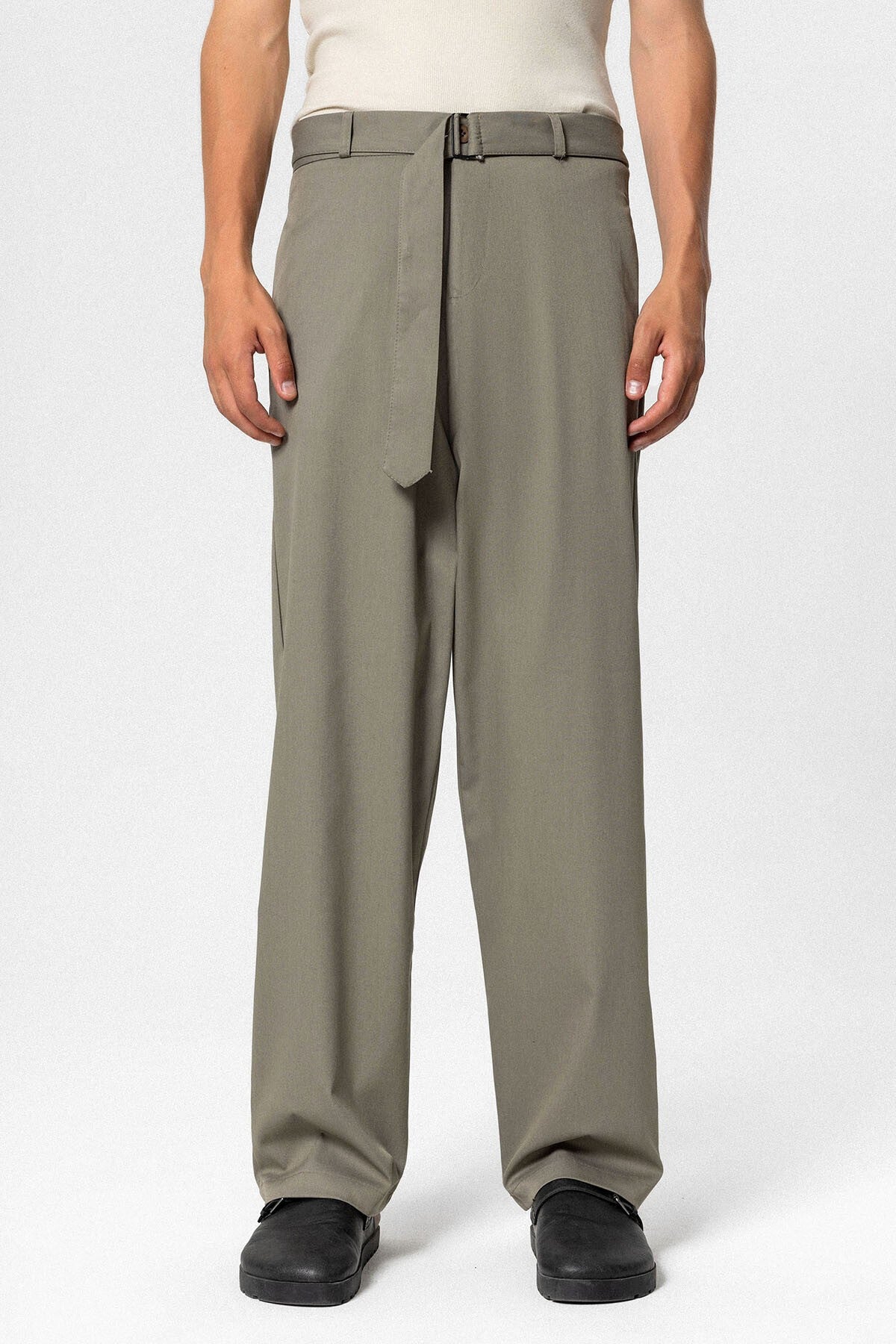 Kemerli Baggy Kumaş Pantolon