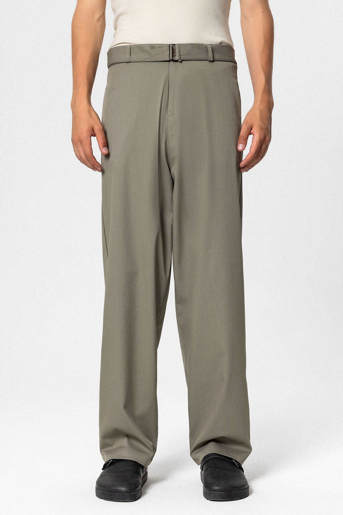 Kemerli Baggy Kumaş Pantolon