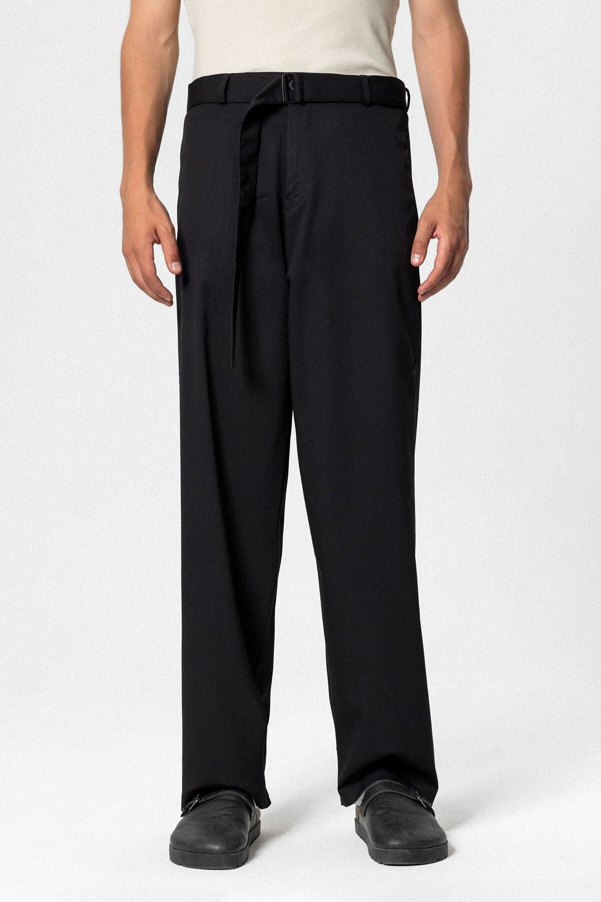 Kemerli Baggy Kumaş Pantolon
