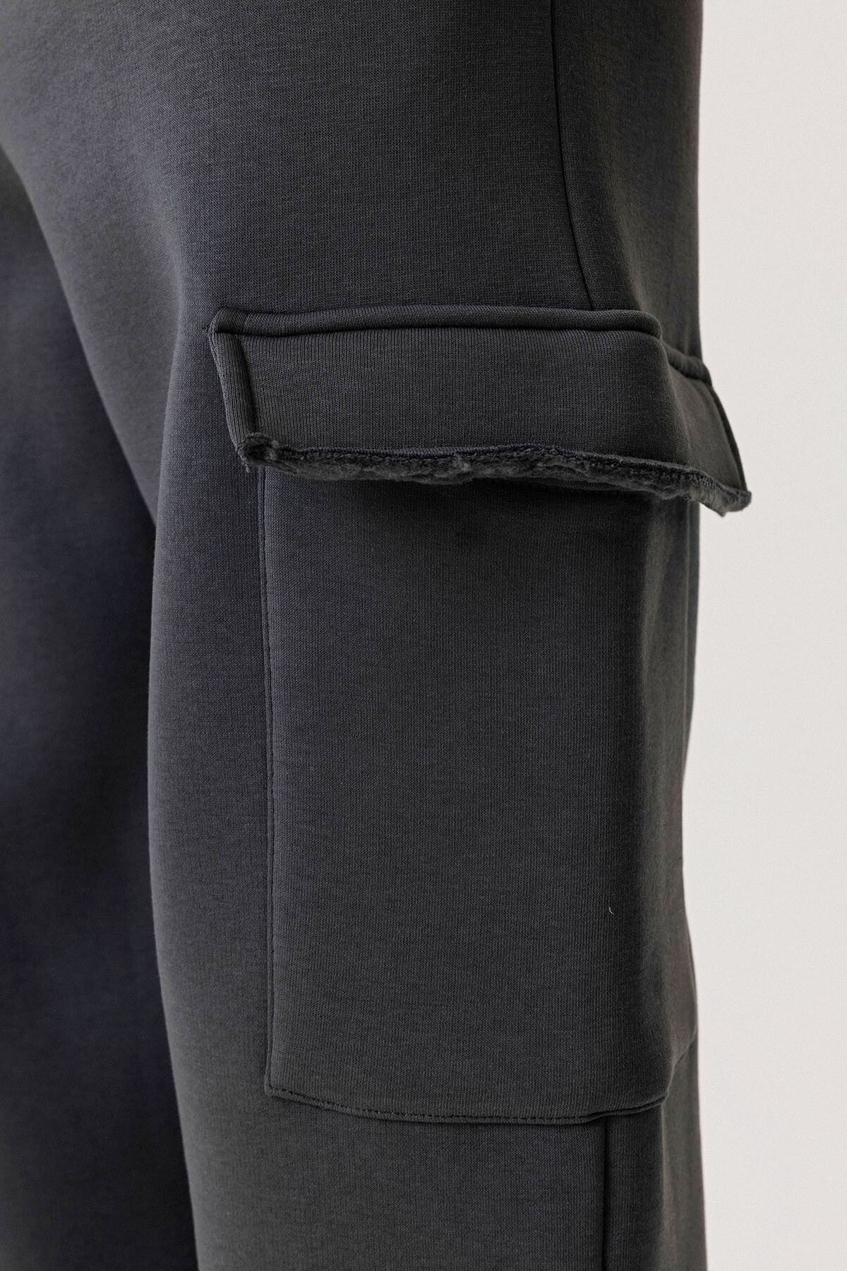 Basic Kargo Cepli Baggy Eşofman Altı
