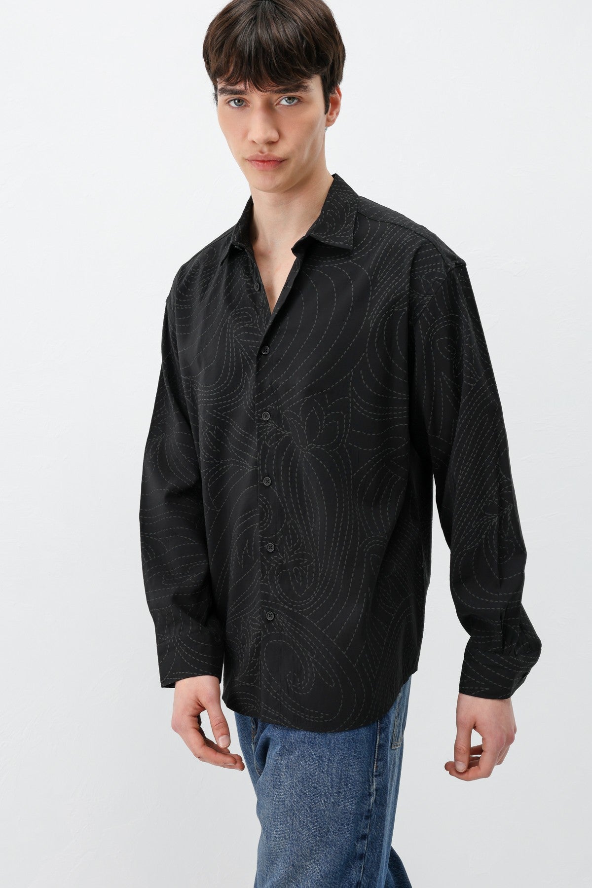 Oversize Dikiş Detaylı Gömlek