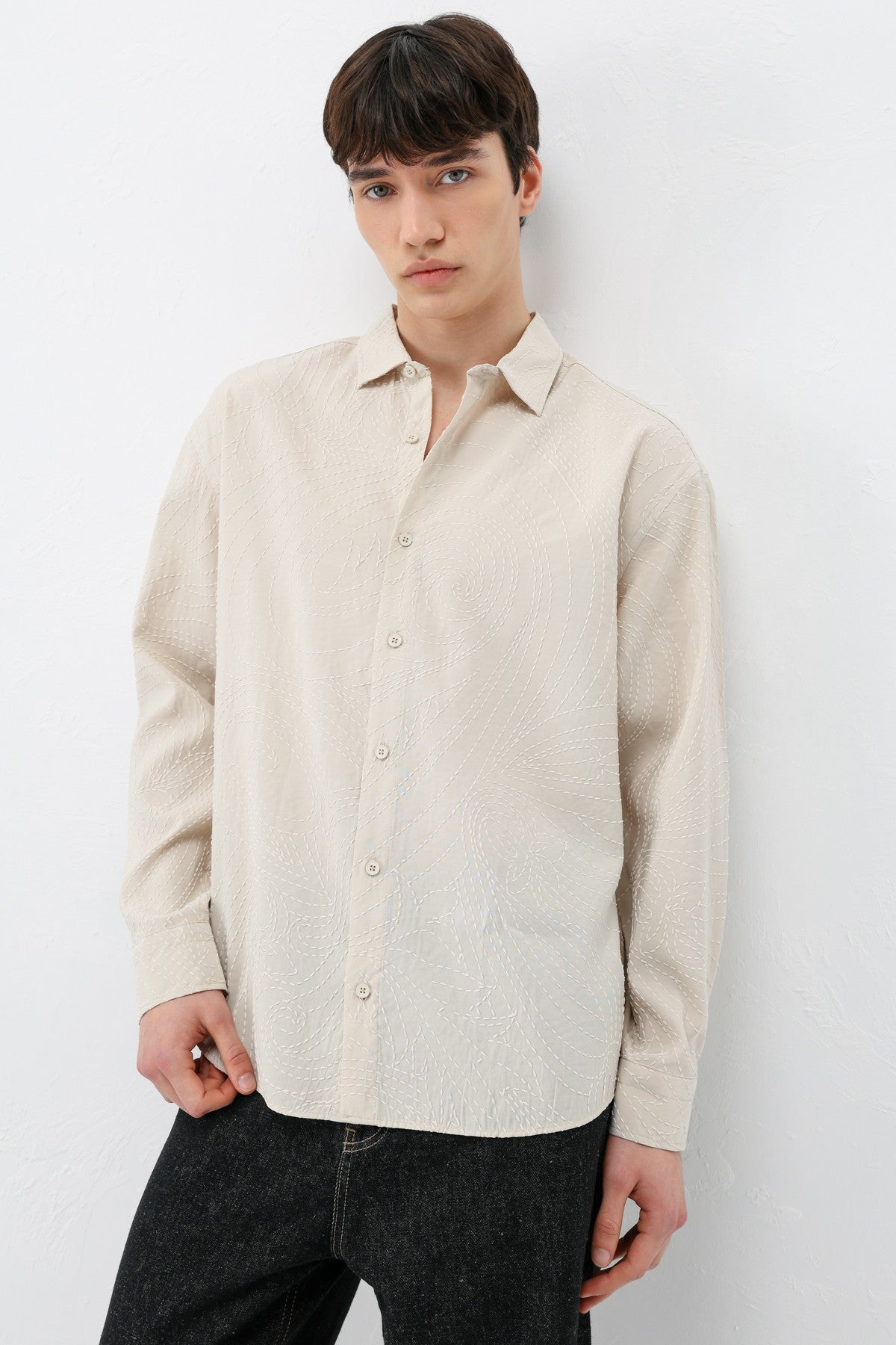 Oversize Dikiş Detaylı Gömlek