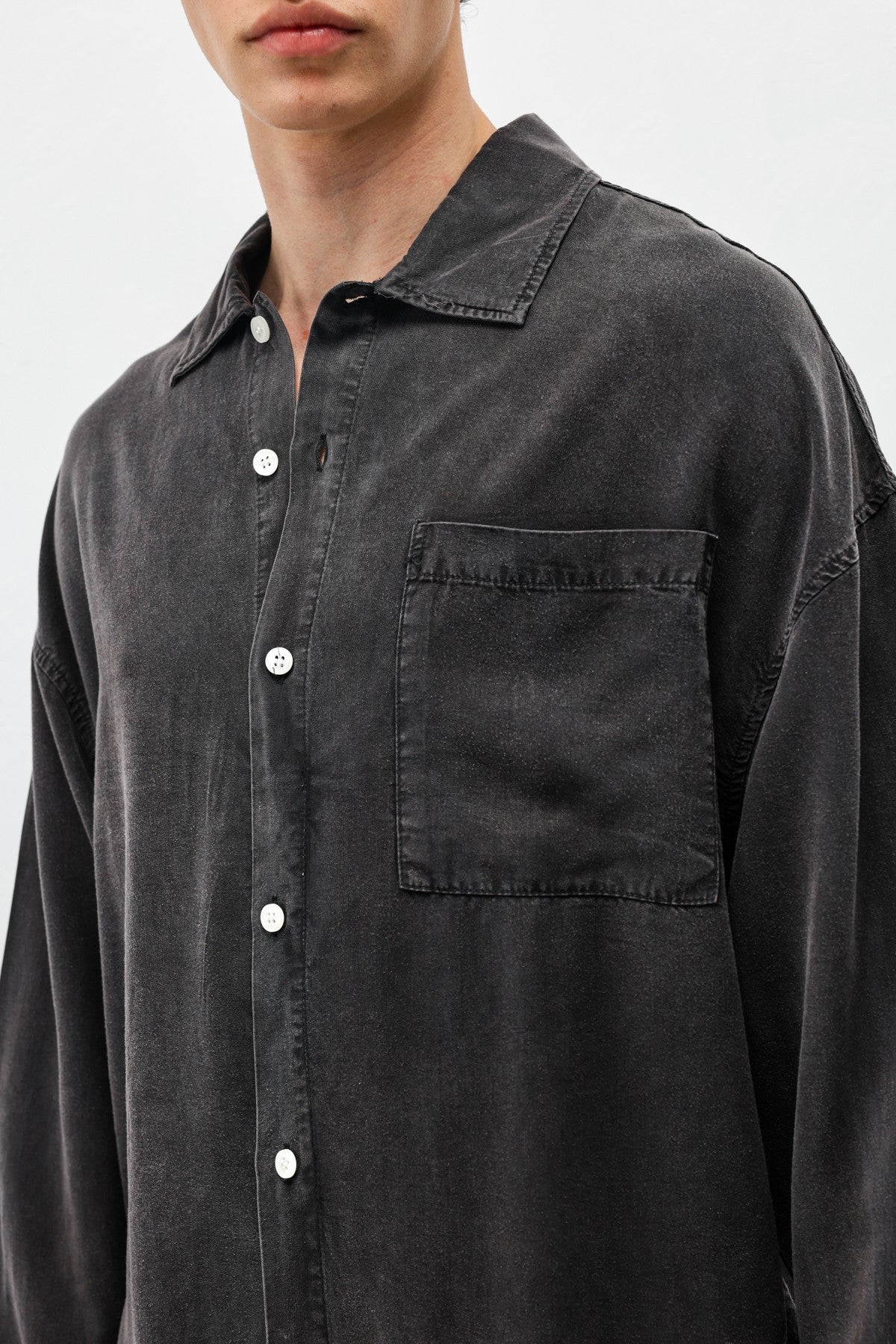 Oversize Yıkamalı Cep Detaylı Gömlek