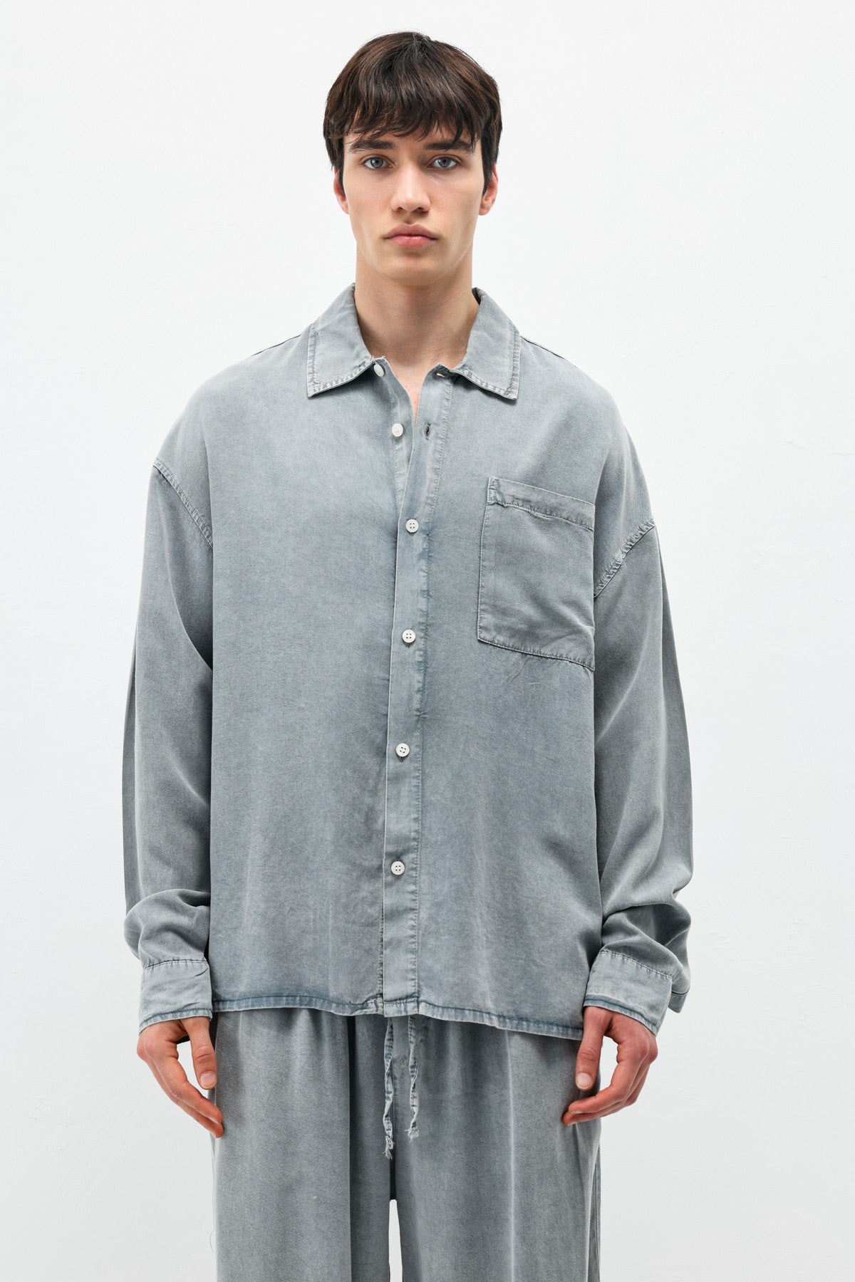 Oversize Yıkamalı Cep Detaylı Gömlek