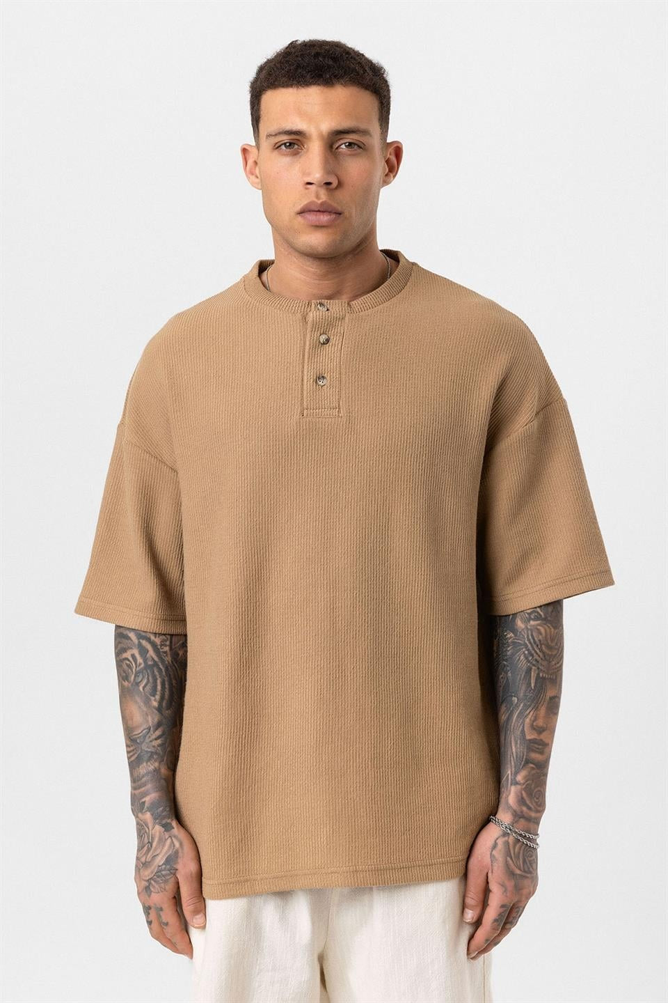 Düğmeli Yaka Oversize Tişört
