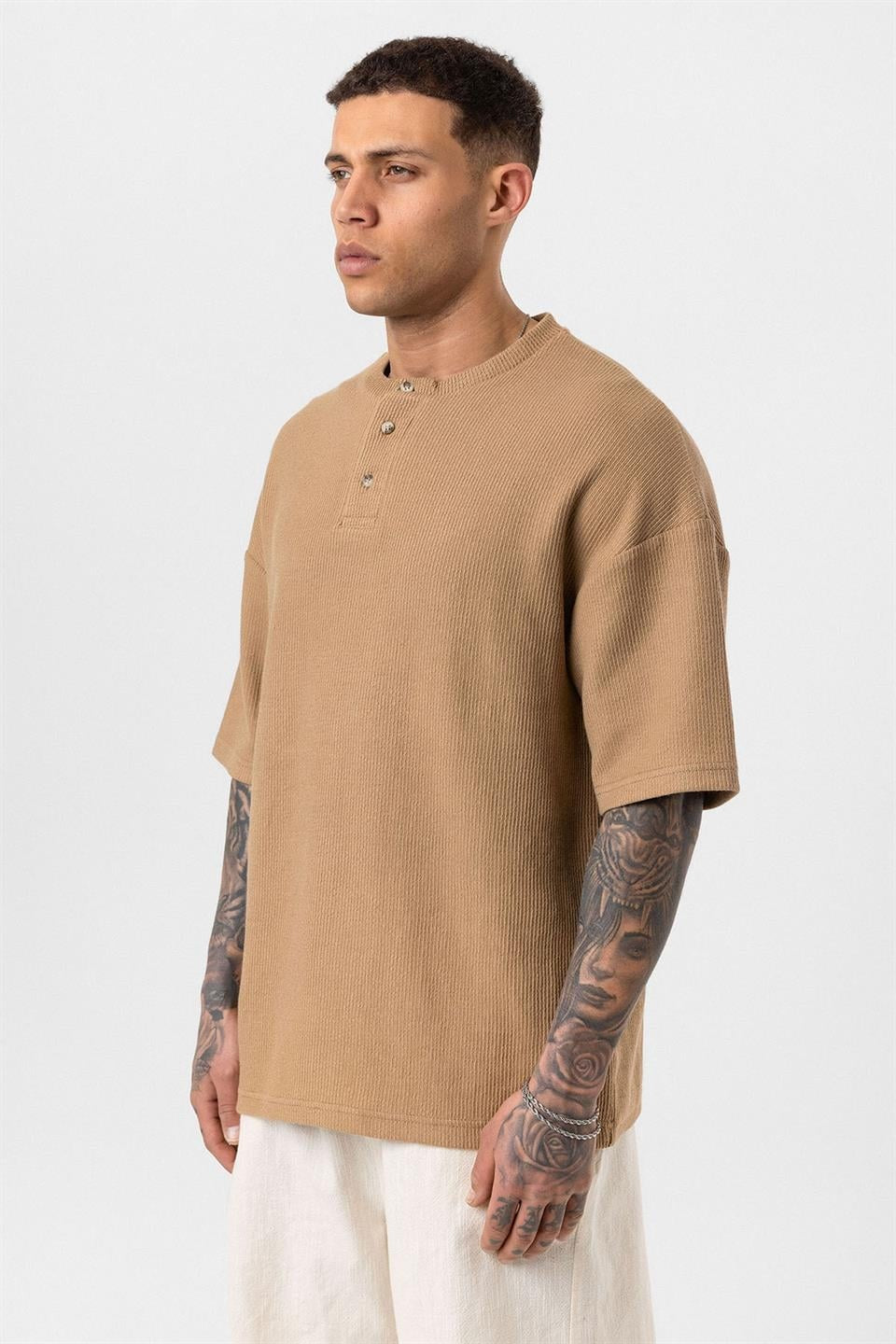 Düğmeli Yaka Oversize Tişört