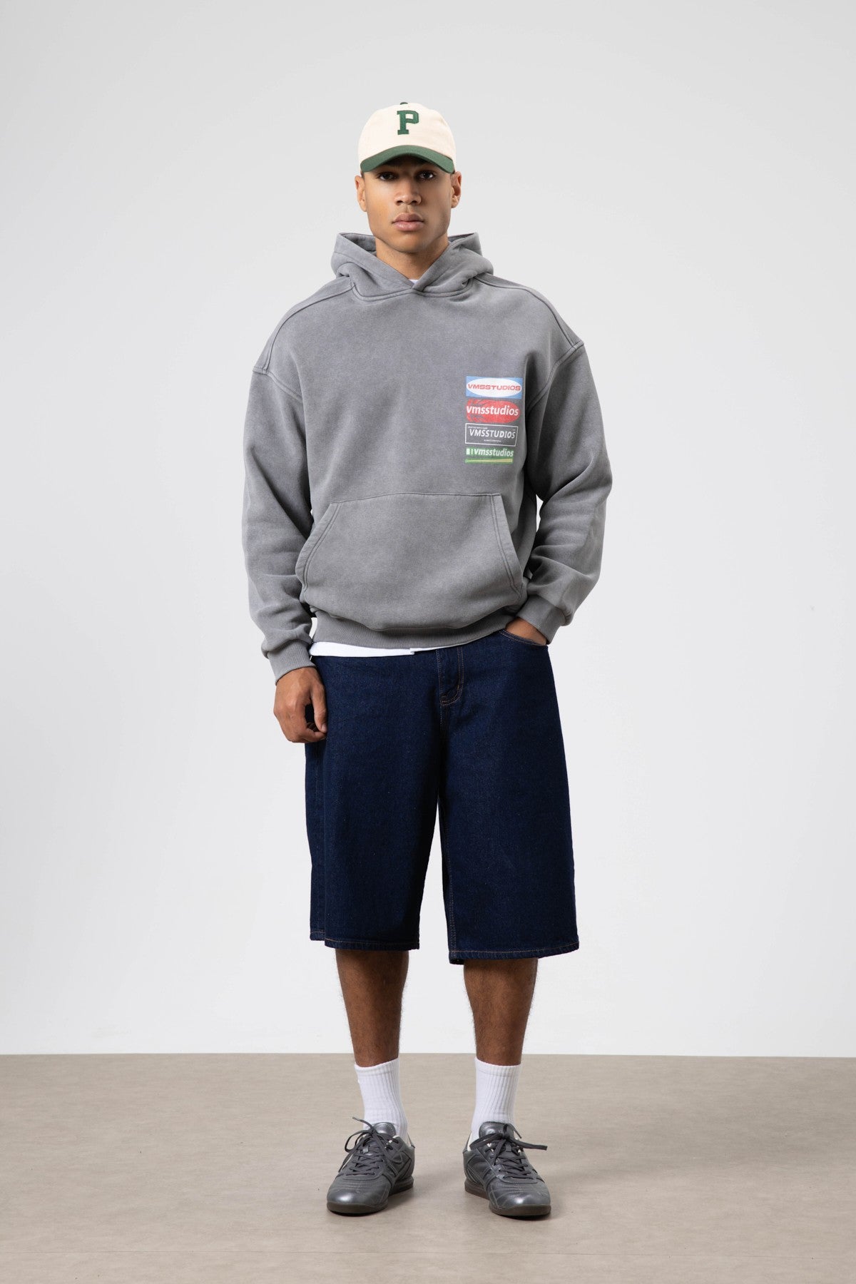 Oversize Yıkamalı Baskılı Kapüşonlu Sweatshirt