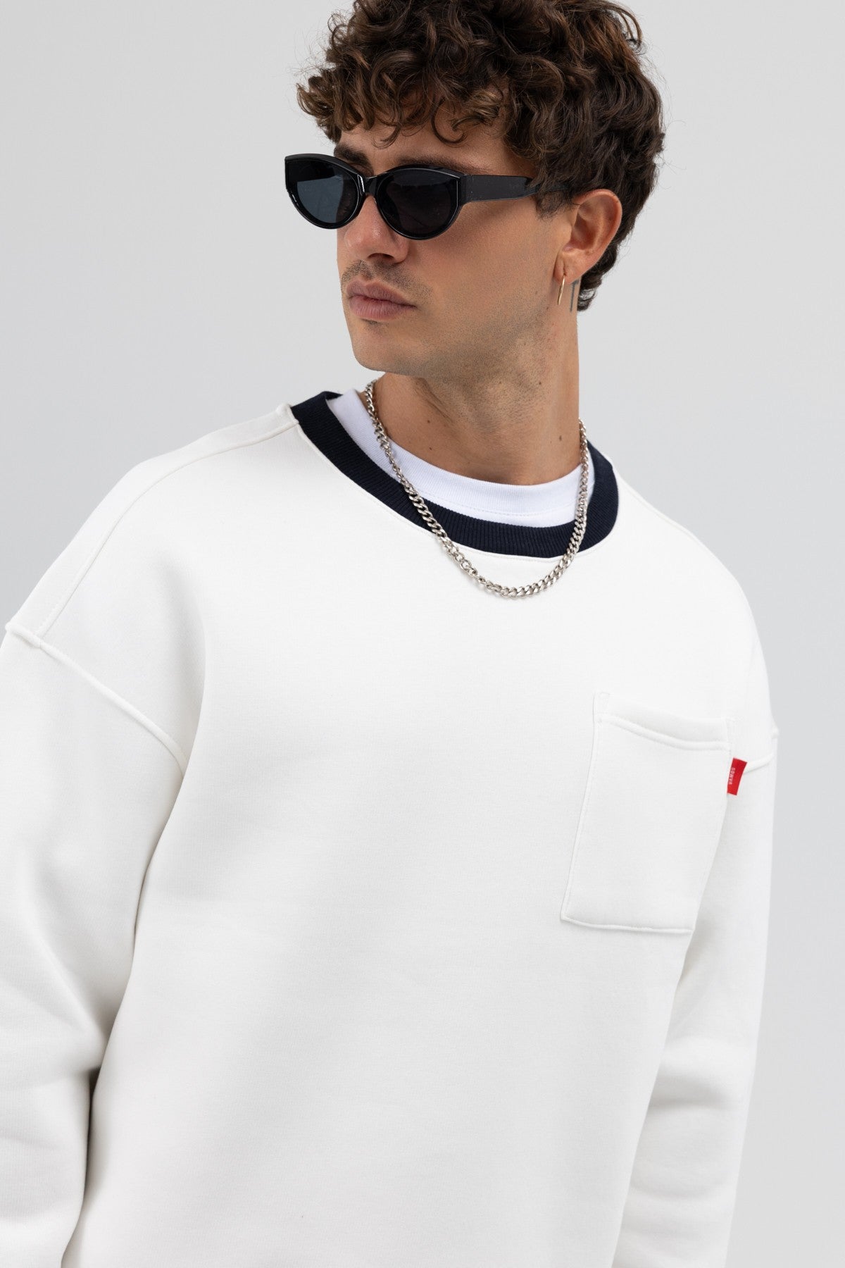 Bisiklet Yaka Cep Detaylı Oversize Sweatshirt