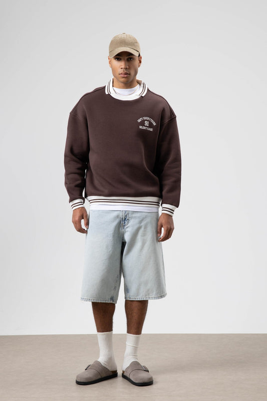 Oversize Yaka Nakış Detaylı Sweatshirt