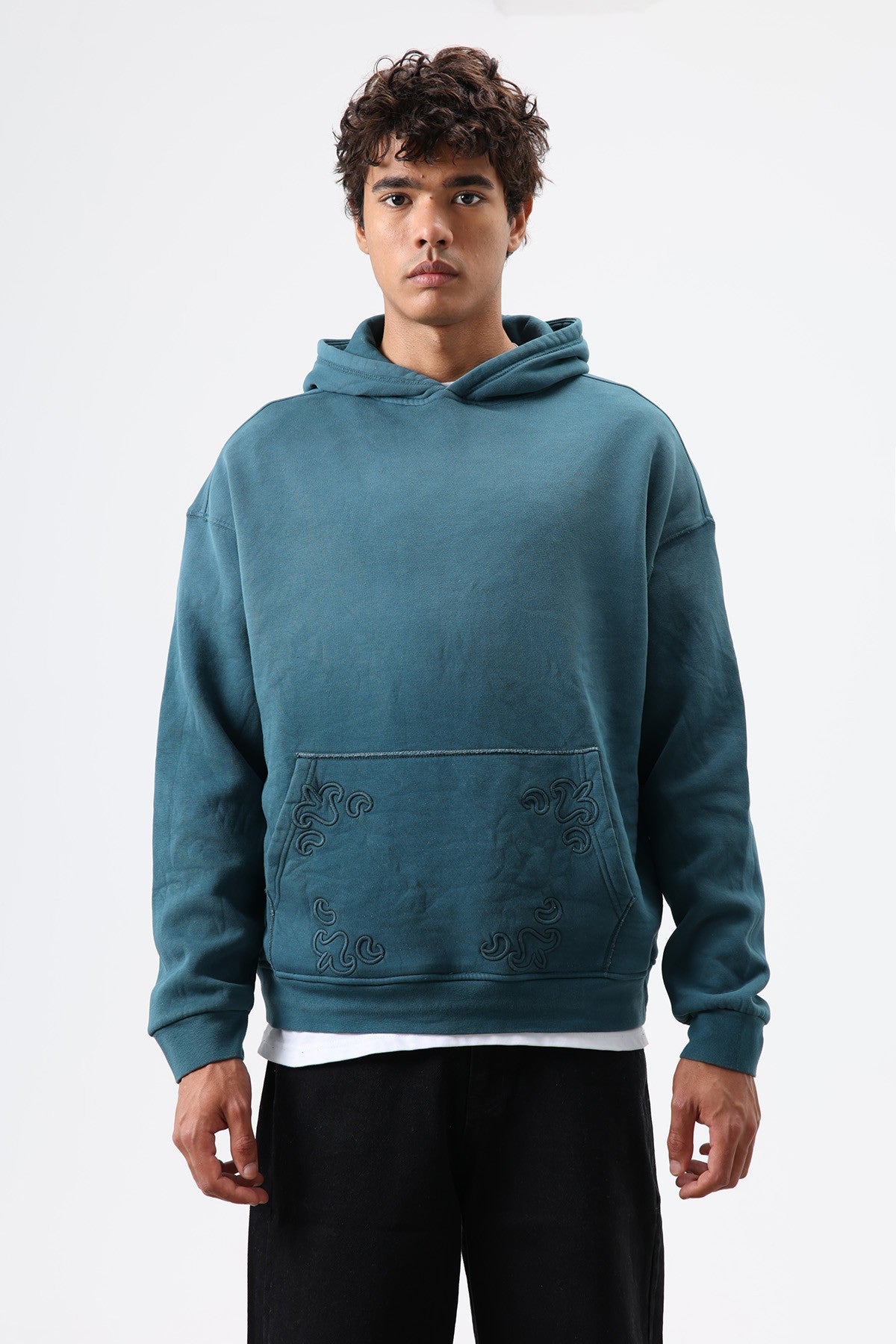 Oversize Nakış Detaylı Hoodie