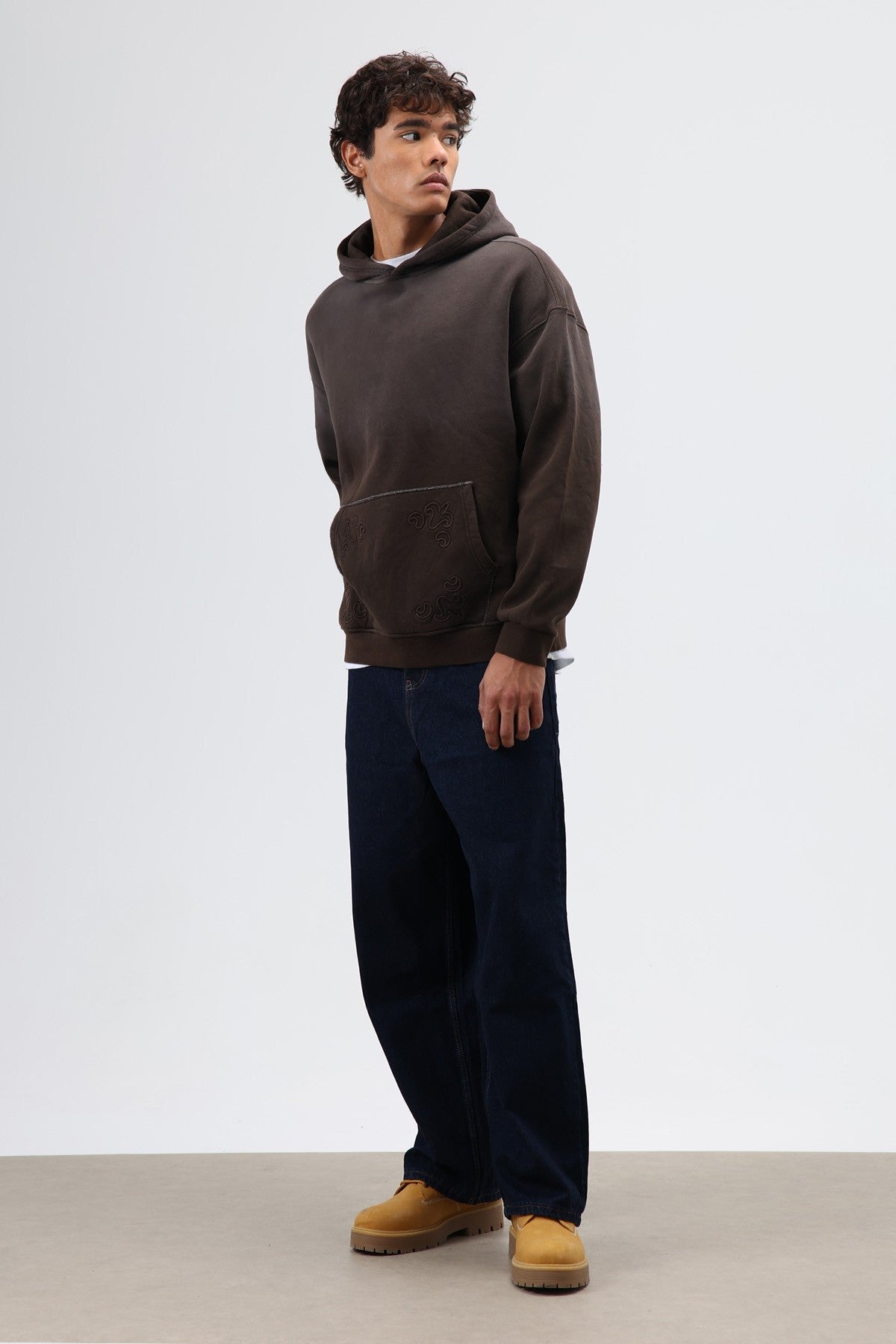 Oversize Nakış Detaylı Hoodie