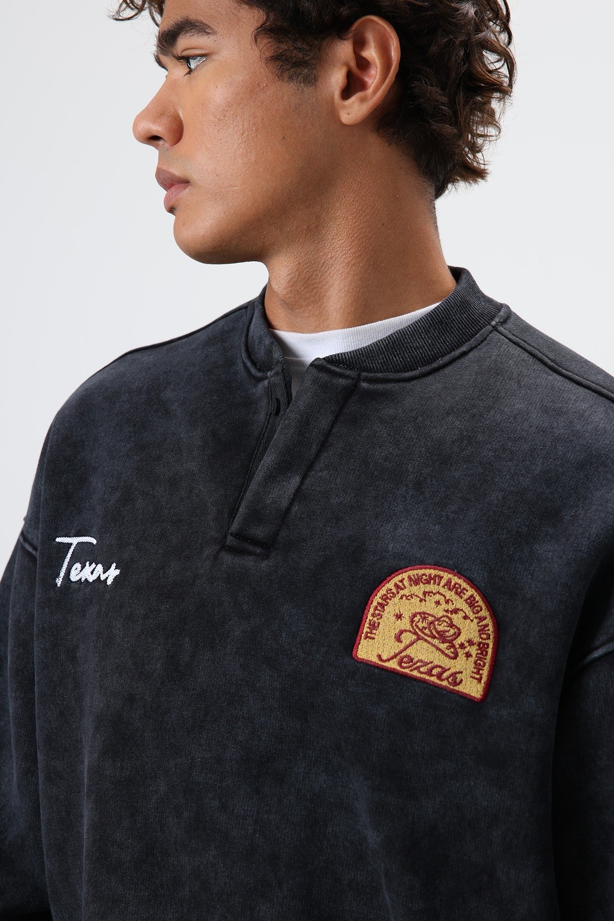 Oversize Henley Yaka Baskılı Sweatshirt