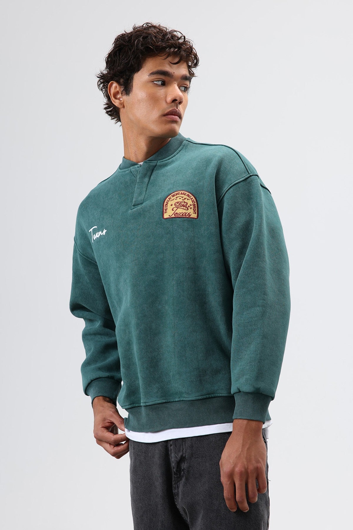 Oversize Henley Yaka Baskılı Sweatshirt