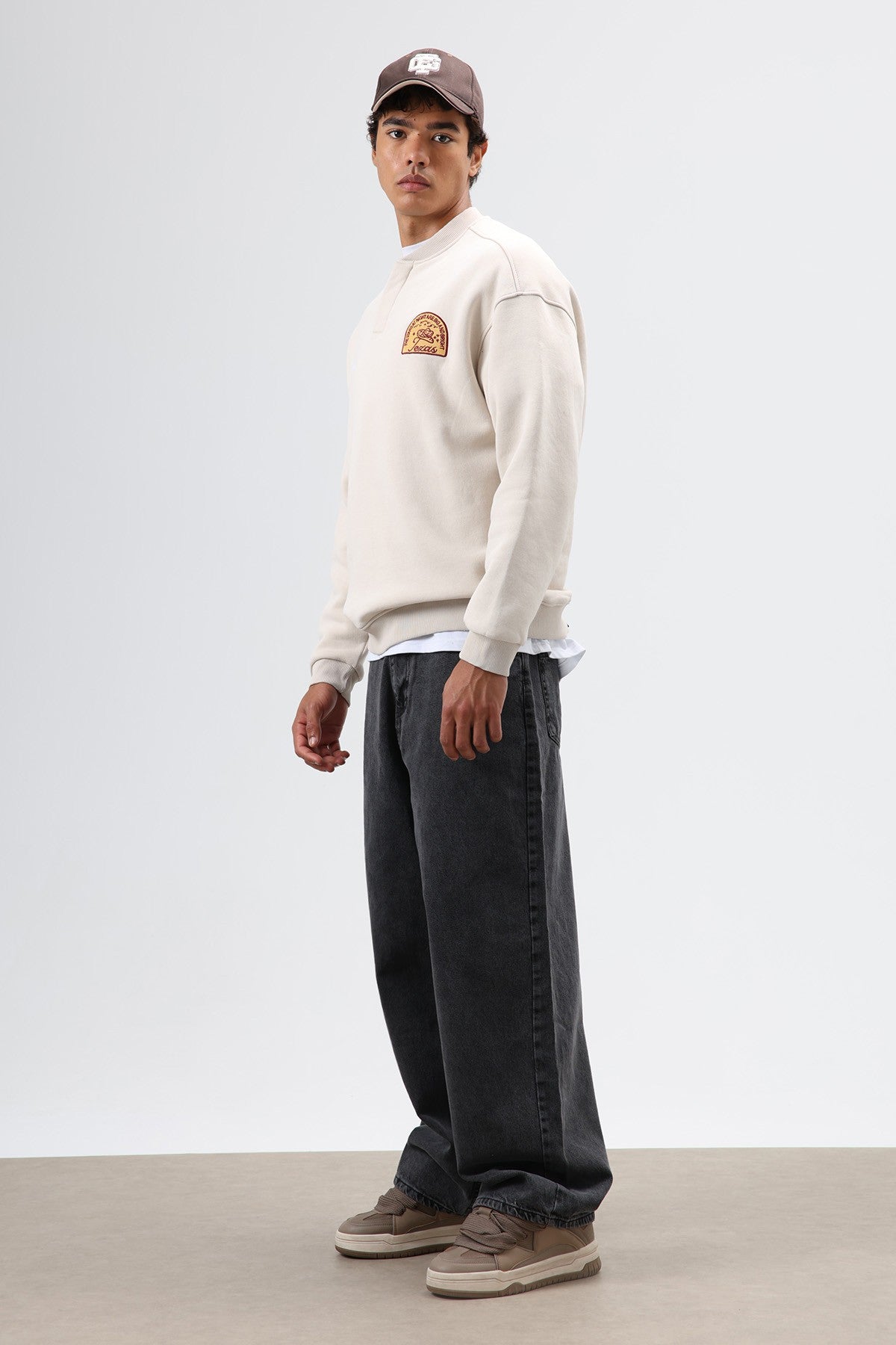 Oversize Henley Yaka Baskılı Sweatshirt