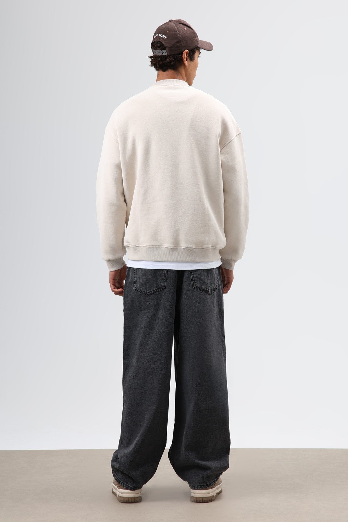 Oversize Henley Yaka Baskılı Sweatshirt