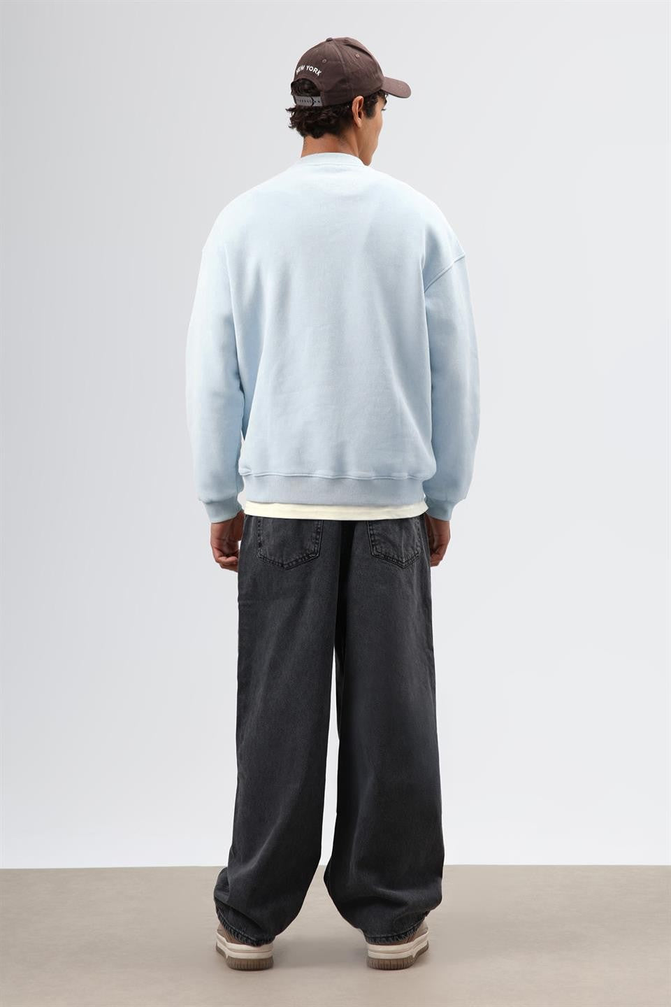 Oversize Henley Yaka Baskılı Sweatshirt