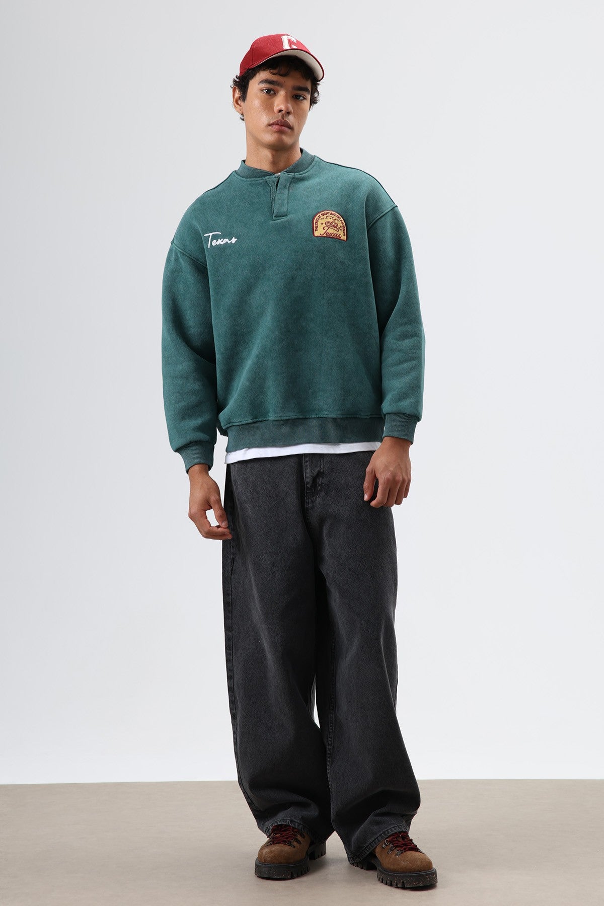 Oversize Henley Yaka Baskılı Sweatshirt