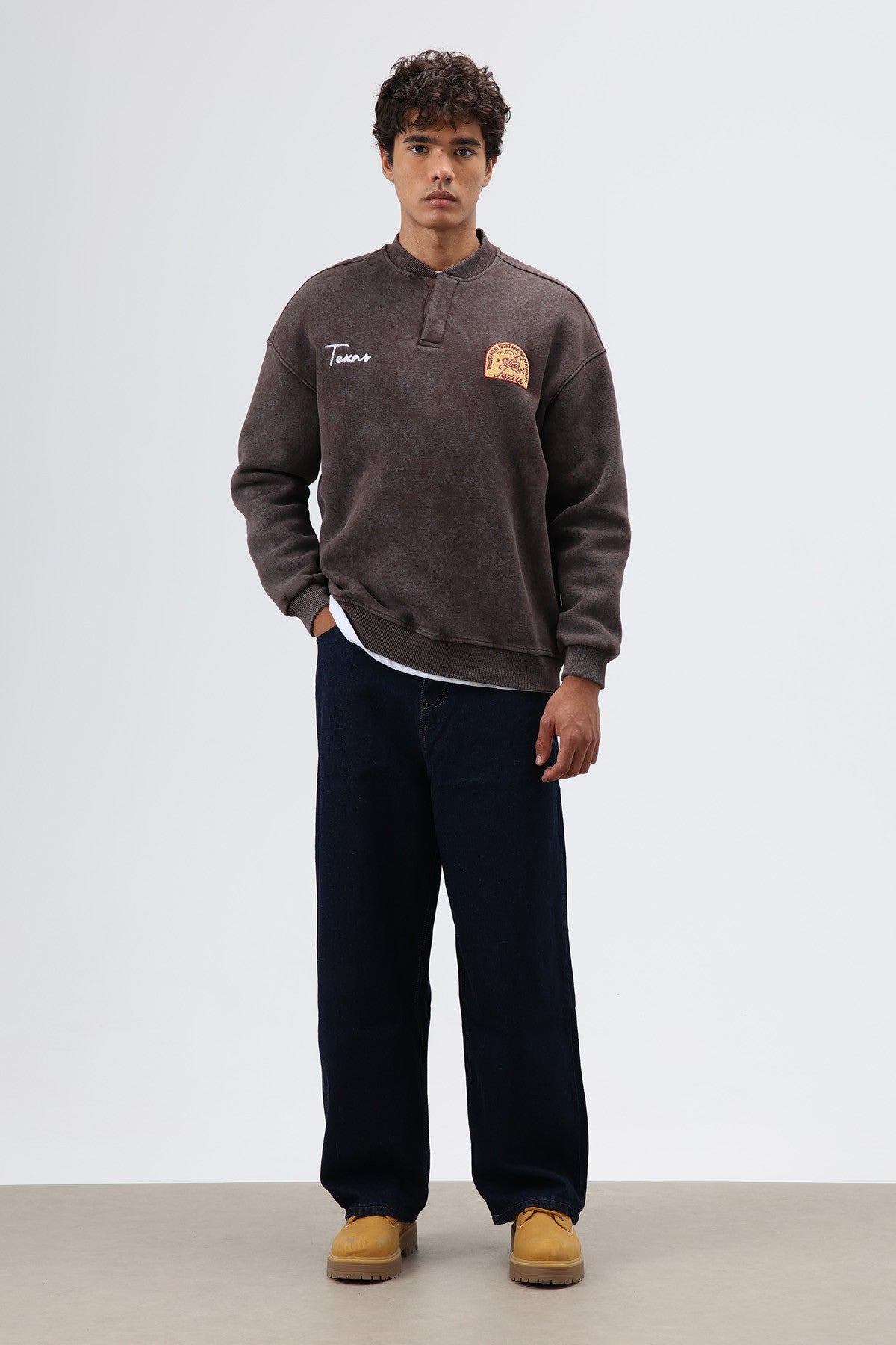 Oversize Henley Yaka Baskılı Sweatshirt