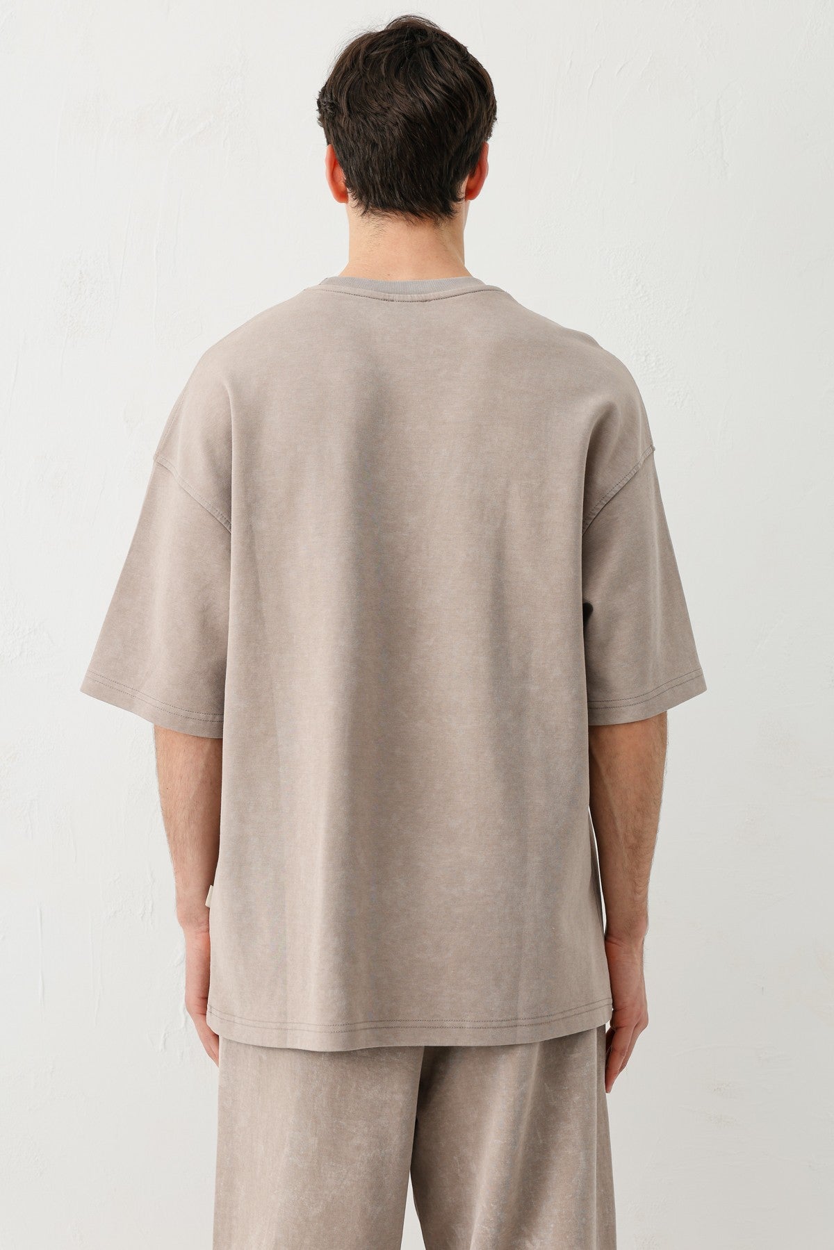 Kısa Kollu Yıkamalı Oversize Tişört