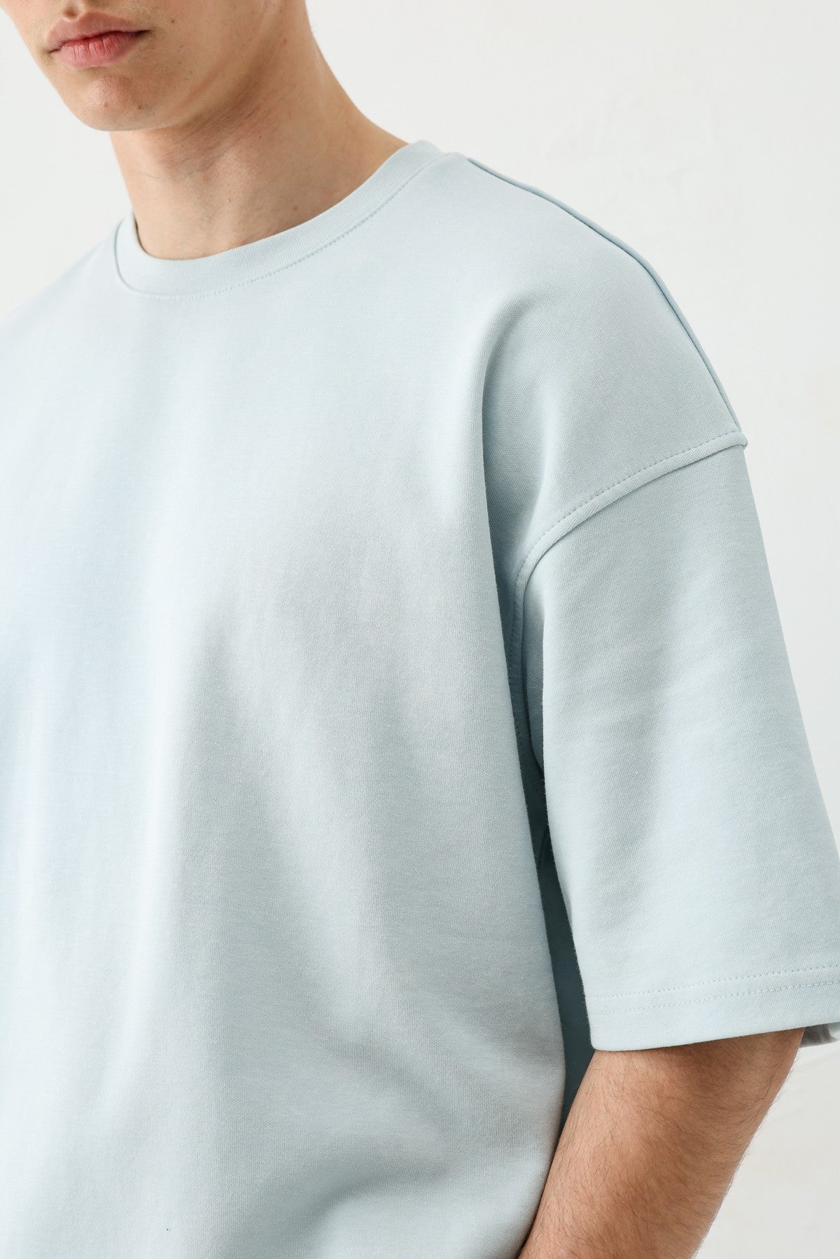 Kısa Kollu Yıkamalı Oversize Tişört