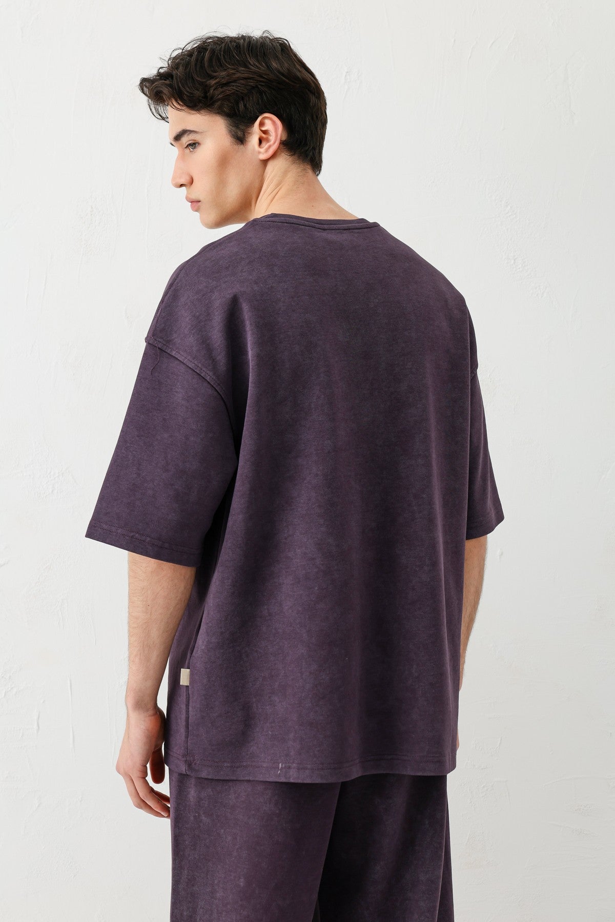 Kısa Kollu Yıkamalı Oversize Tişört