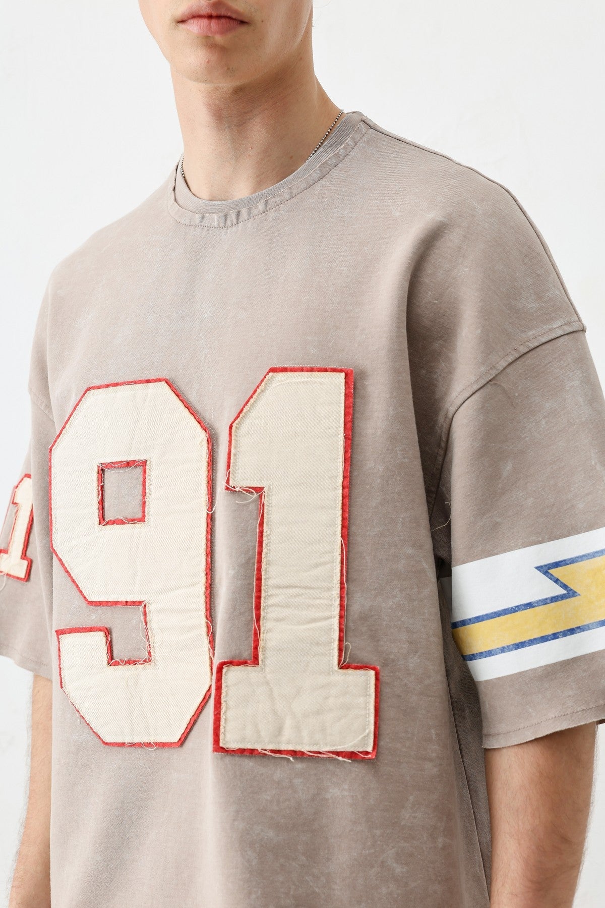 Oversize 91 Baskılı Kol Detaylı Tişört