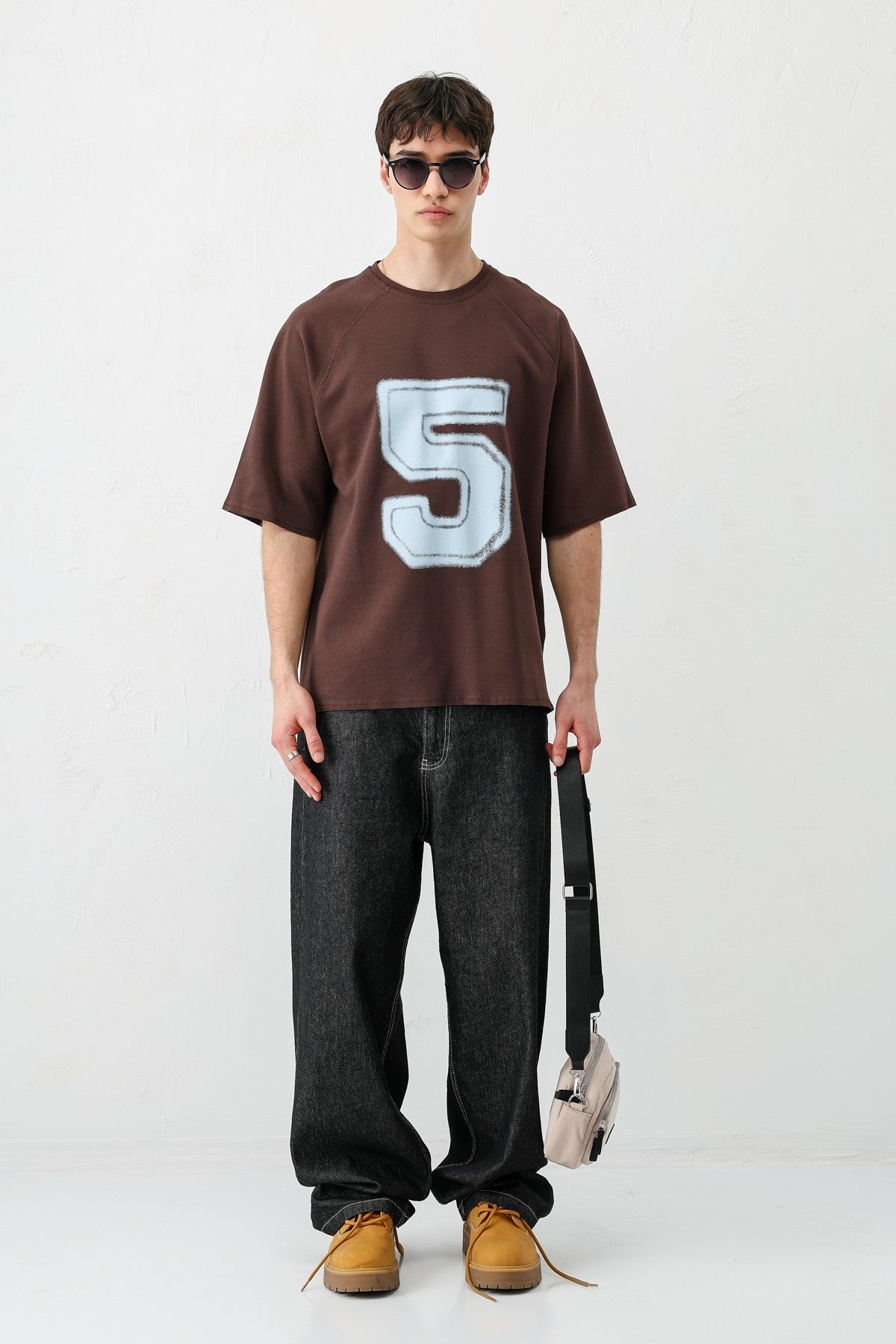 Bisiklet Yaka Oversize 5 Baskılı Tişört