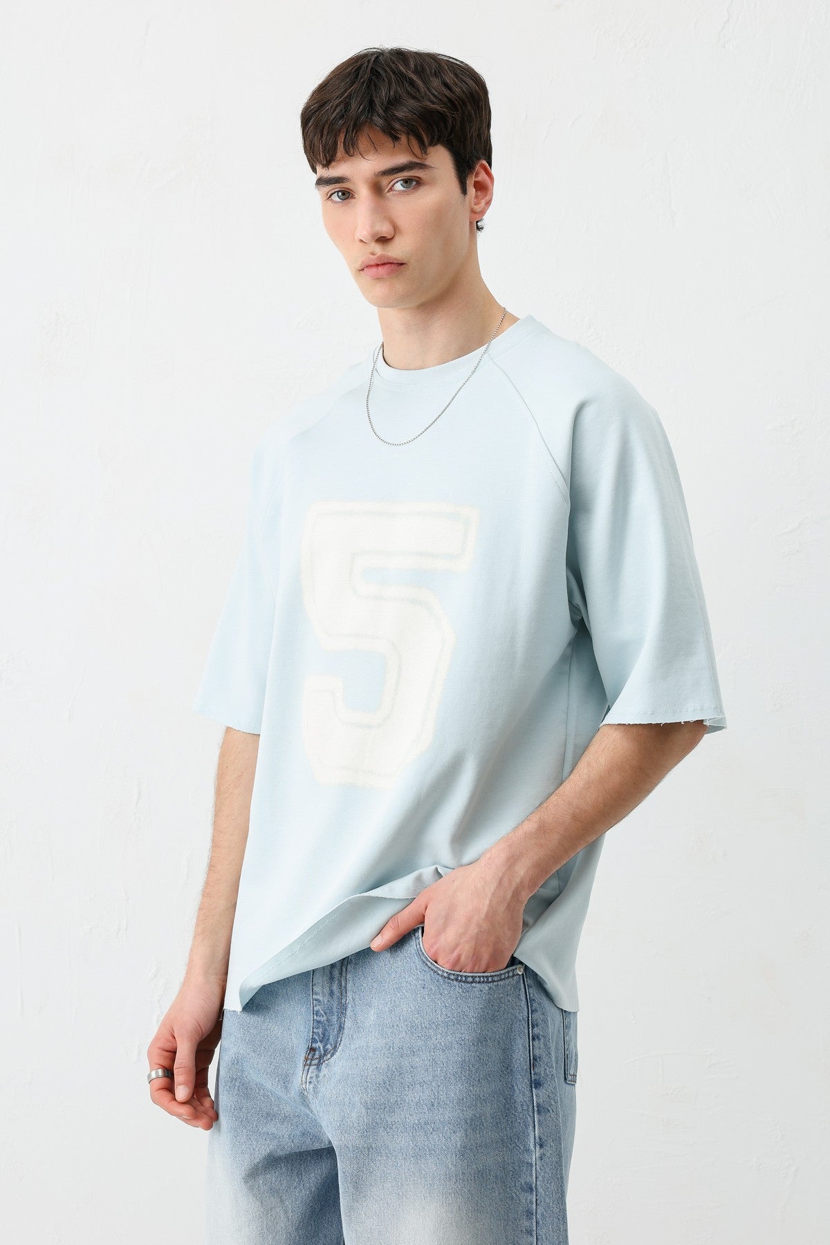 Bisiklet Yaka Oversize 5 Baskılı Tişört