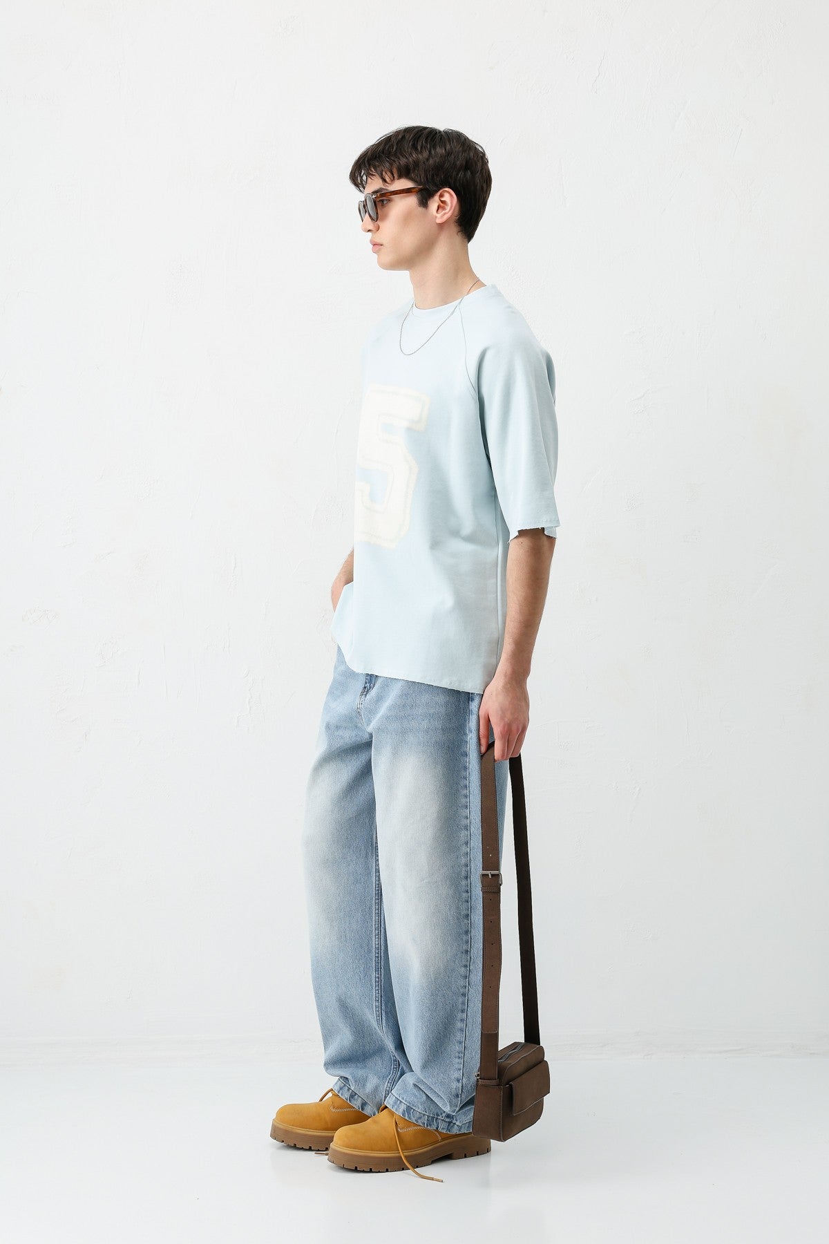 Bisiklet Yaka Oversize 5 Baskılı Tişört